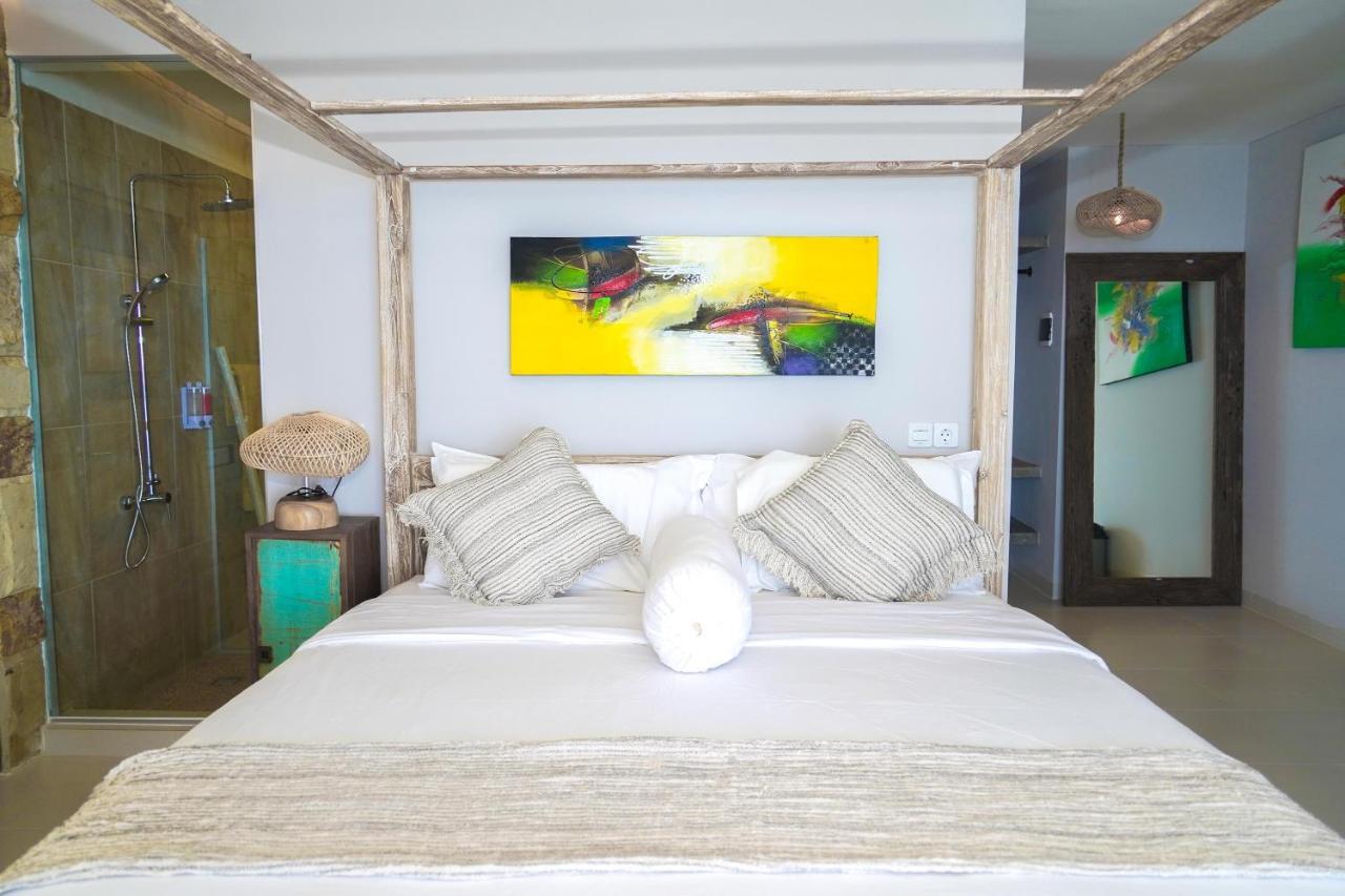 Theodor At Labuan Bajo Hotel ภายนอก รูปภาพ